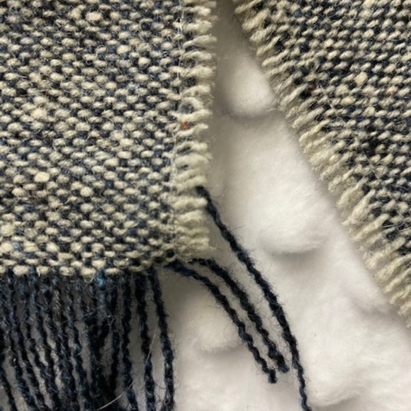 John Molloy Wool Scarf, Blue, Made in Ireland - Picture 4 of 6